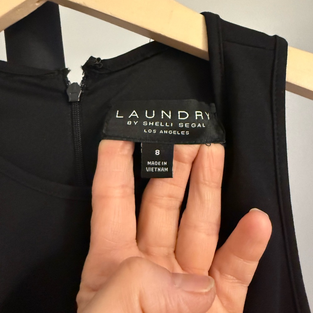 Laundry By Shelli Segal Classic Black Chemise